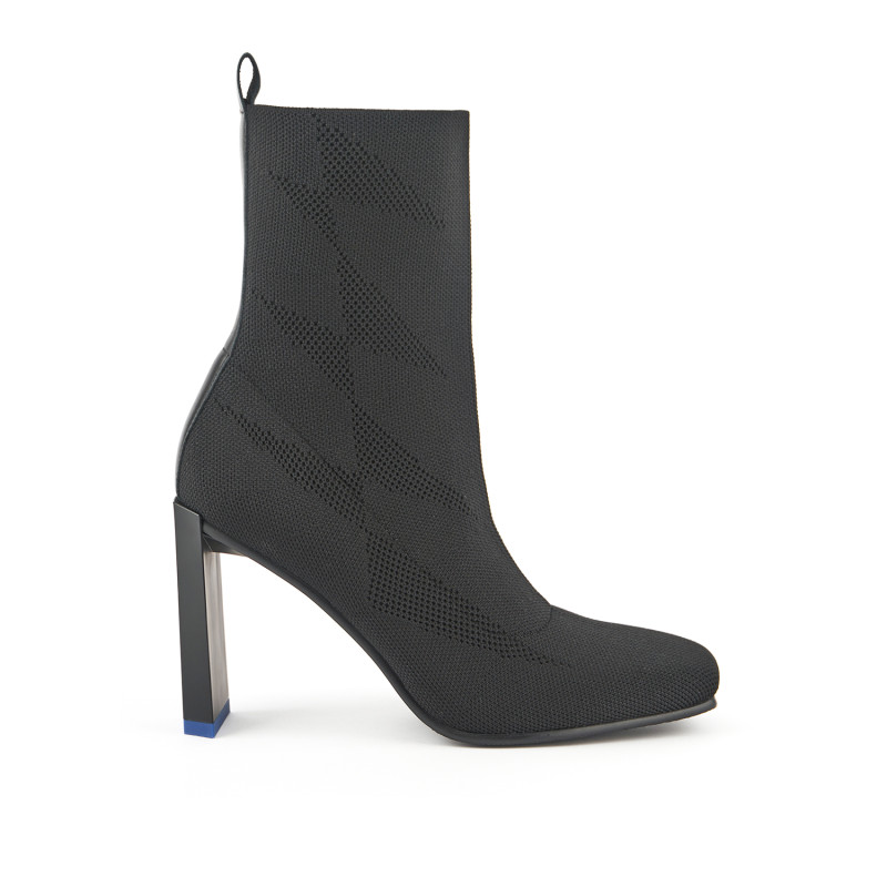 Tara Boot Hi Black