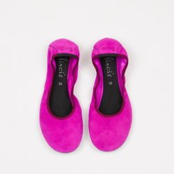 Tara Womens Magenta Suede