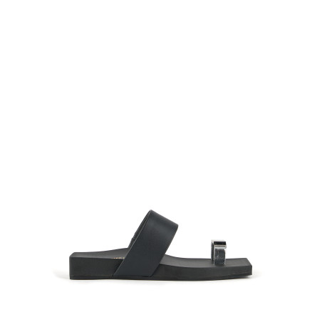 Loop Toe Lo Cube Ring Black