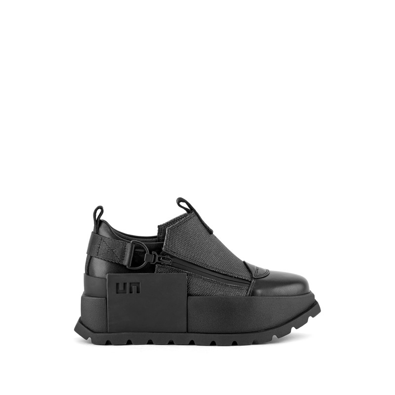 Roko Zar Black